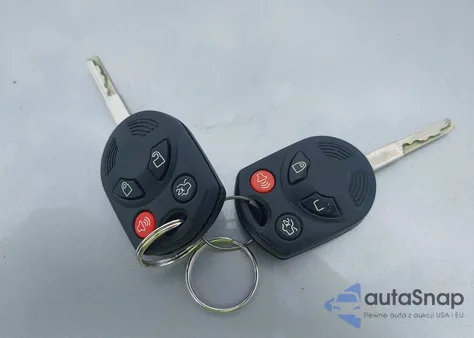 2016 Ford Focus Se z USA, uszkodzony, nr VIN 1FADP3F29GL212353